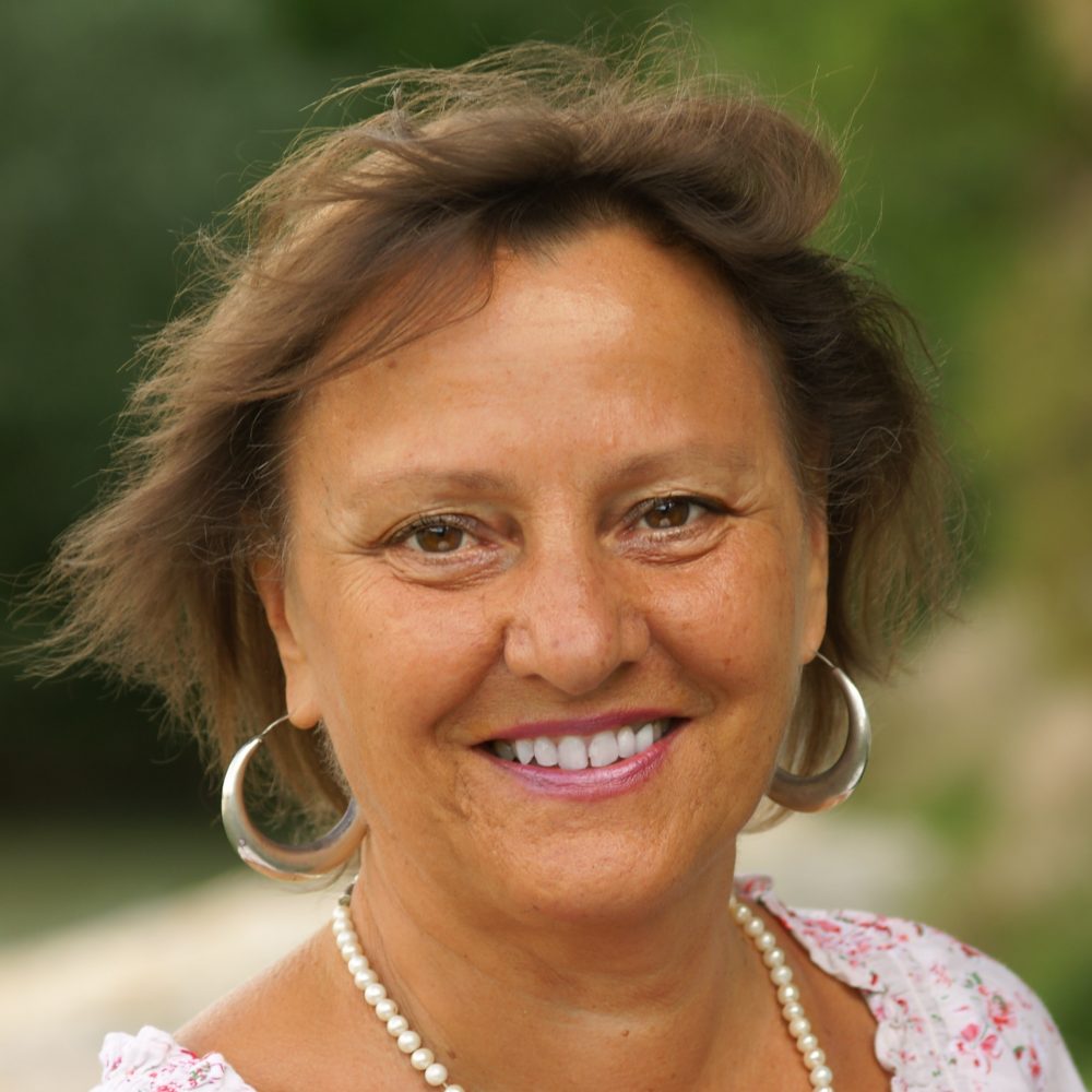 Sahar Hartmann